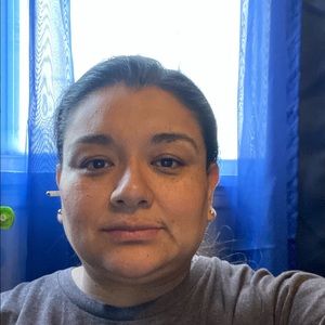 Meet your Posher, Violeta